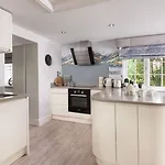 Marys Cottage, Grasmere, Dog Friendly, Hot Tub