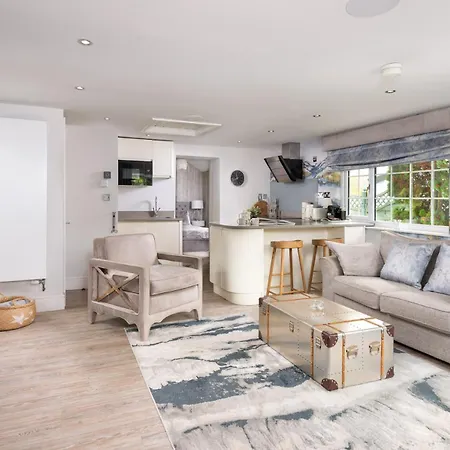 Landhaus Marys Cottage, Grasmere, Dog Friendly, Hot Tub *