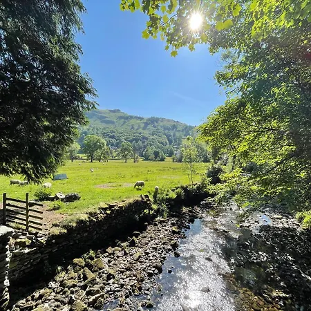 Marys Cottage, Grasmere, Dog Friendly, Hot Tub 乡村民宿