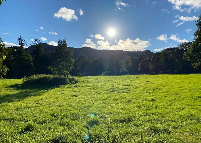 Country house Marys Cottage, Grasmere, Dog Friendly, Hot Tub
