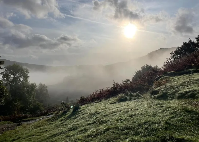 Country house Marys Cottage, Grasmere, Dog Friendly, Hot Tub